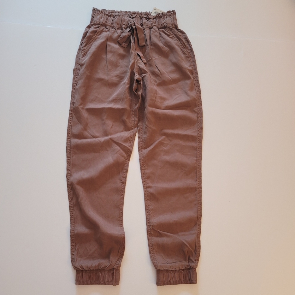 NeW Lyocell high rise brown jogger